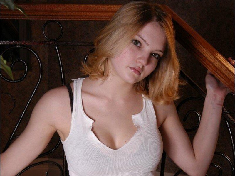 woman in white tank top