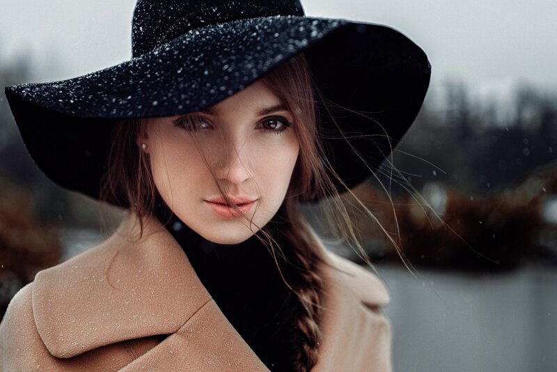 Woman in Wide-brimmed Hat — Black, Dramatic, Winter