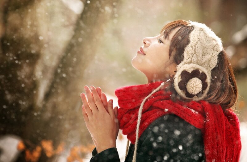 Woman in Winter Clothes — Red, Serene