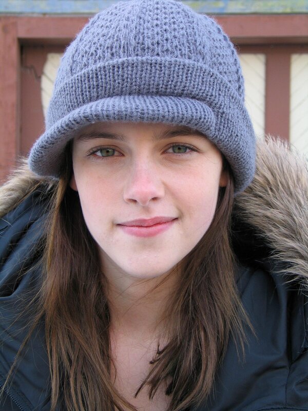 woman in winter hat