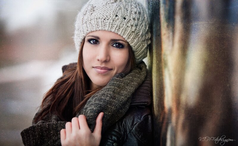 woman in winter hat and scarf