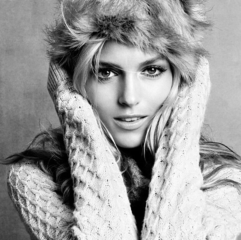 Woman in Winter Hat — Black, Neutral