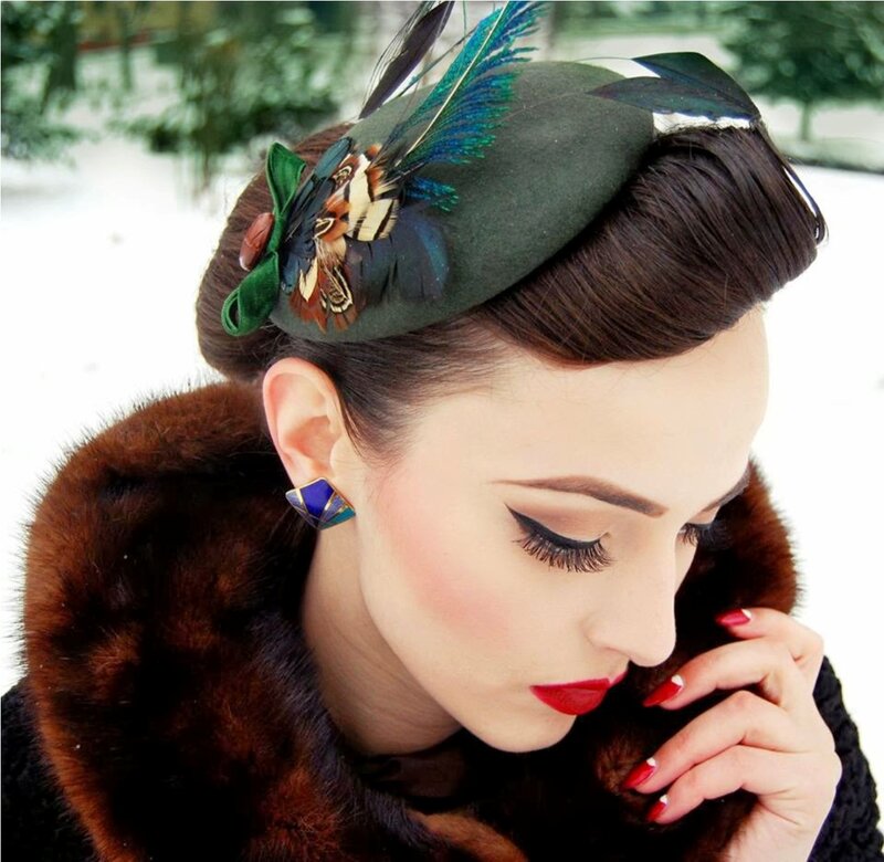 Woman in Winter Hat — Green