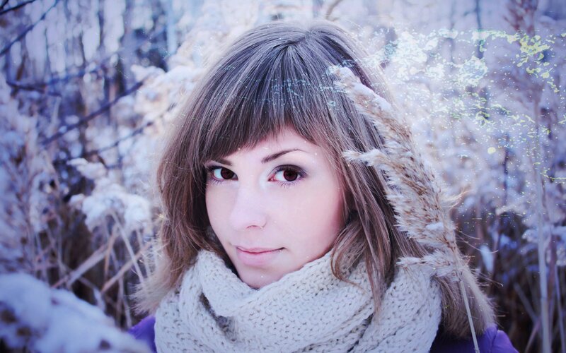 woman in winter scarf