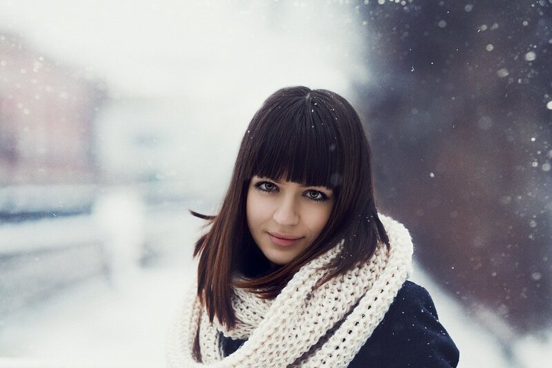 woman in winter scarf