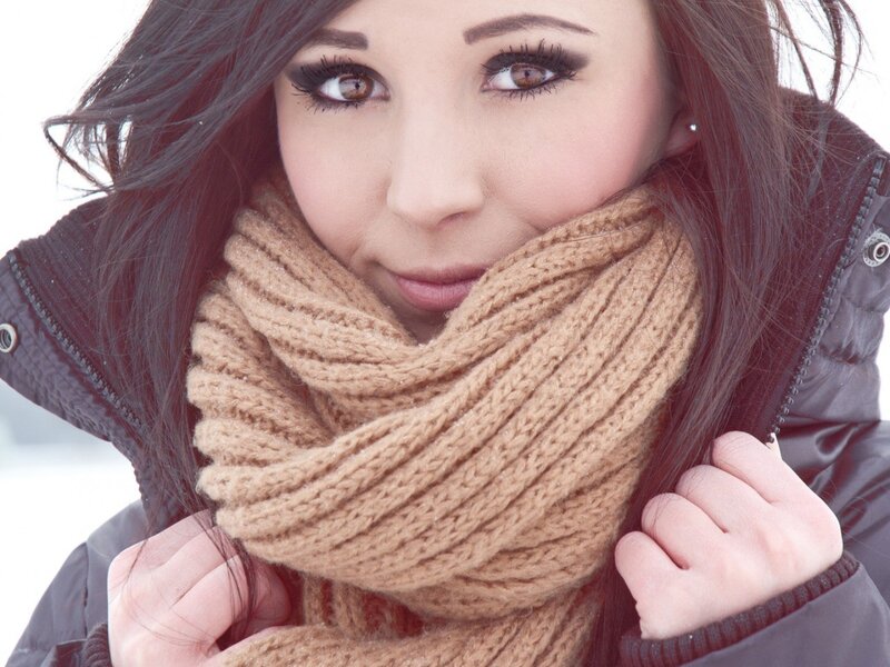 woman in winter scarf