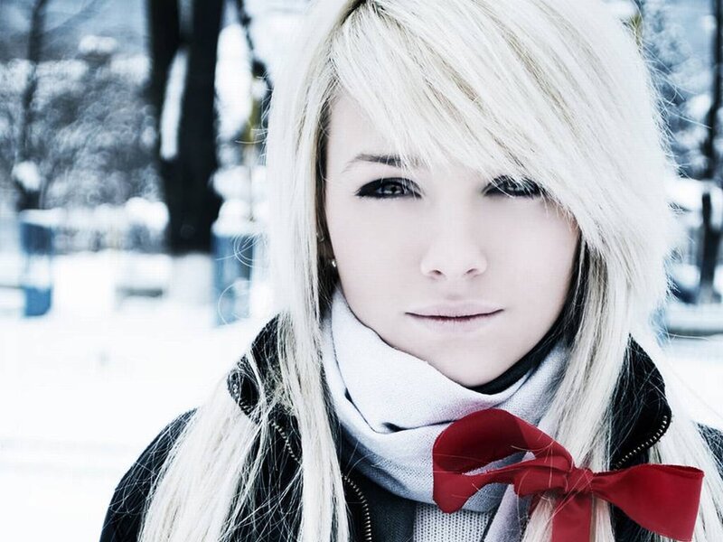 woman in winter scarf