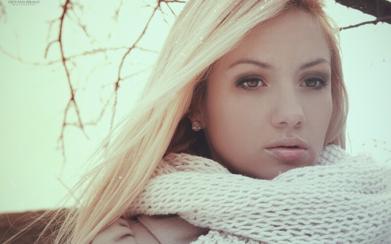 woman in winter scarf