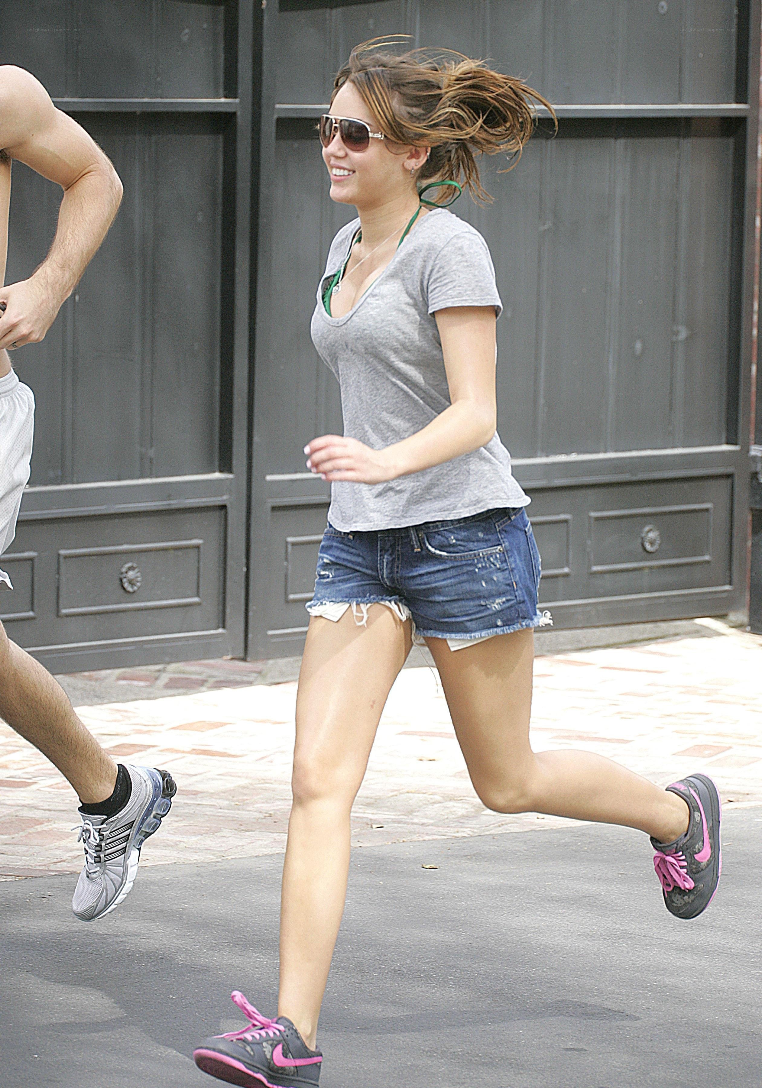 woman jogging in city