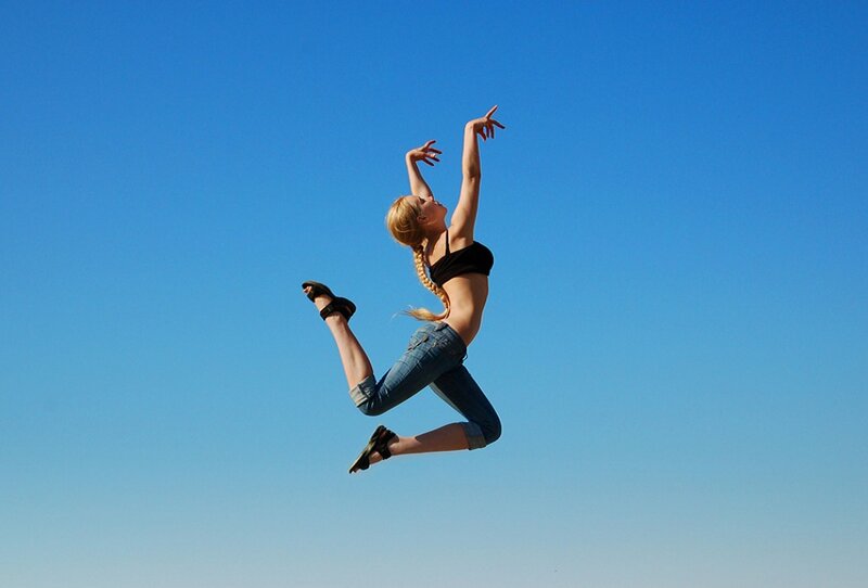 Woman Jumping in Air — Blue, Dynamic