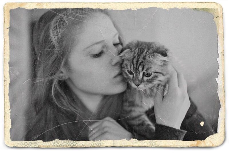 Woman Kissing Cat — Black