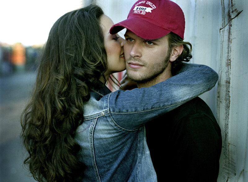 Woman Kissing Man — Red, Intimate