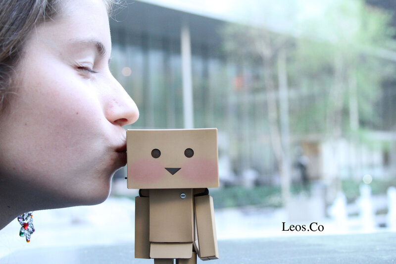 Woman Kissing Robot — Brown