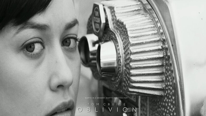Woman Looking Through Camera — Black