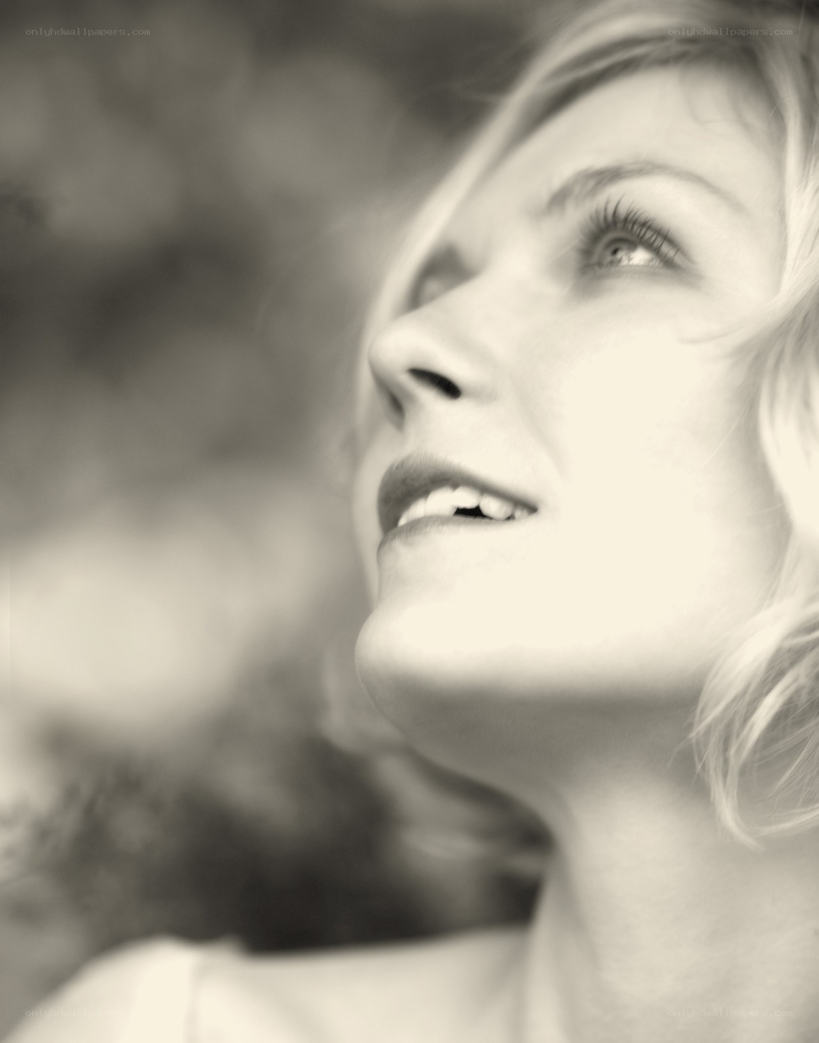 woman looking up in contemplation