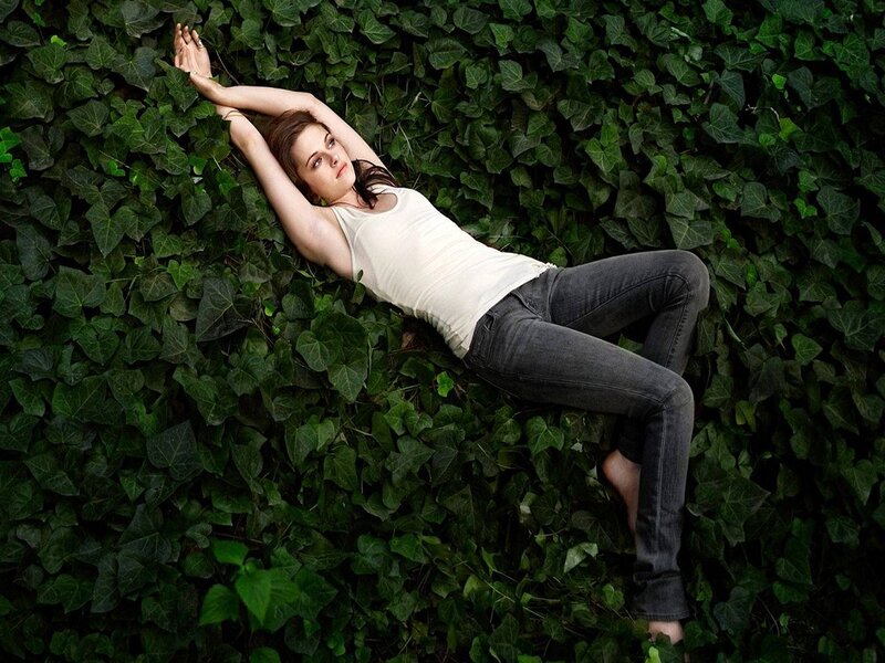 Woman Lying on Ivy — Green, Calm