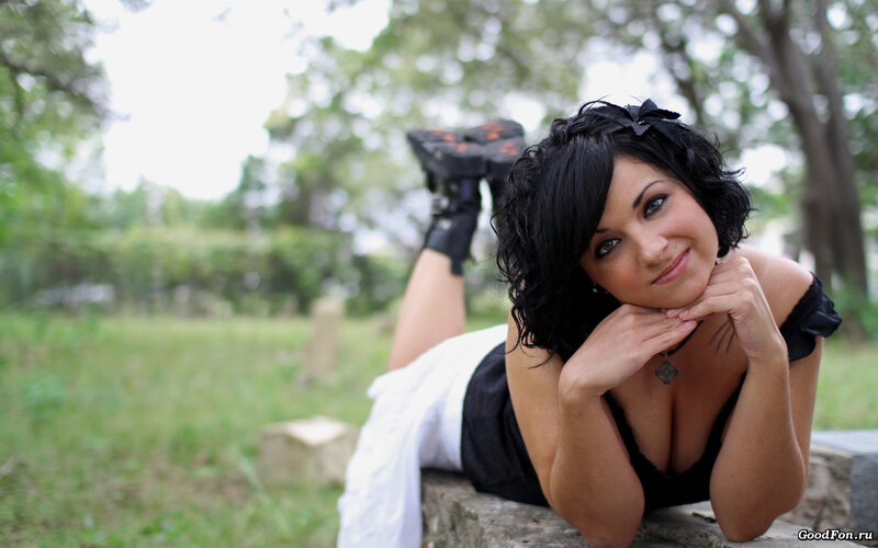 Woman Lying on Stone — Black