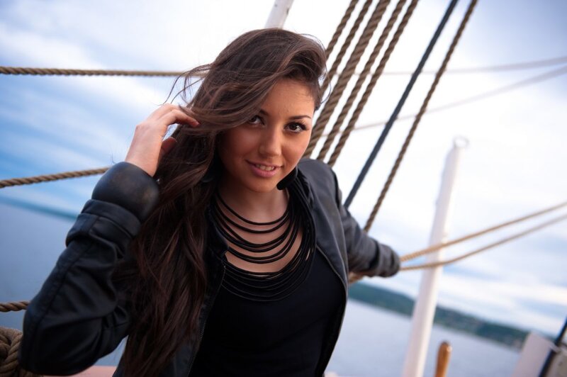 Woman on a Sailboat — Black