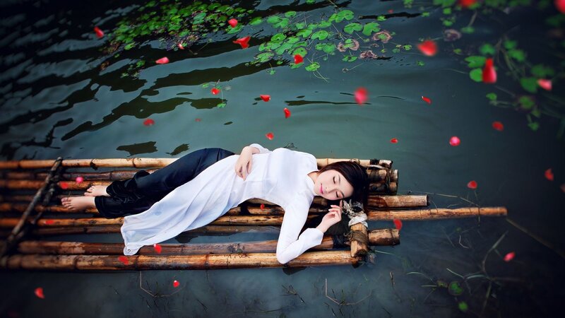 Woman on Bamboo Raft — White
