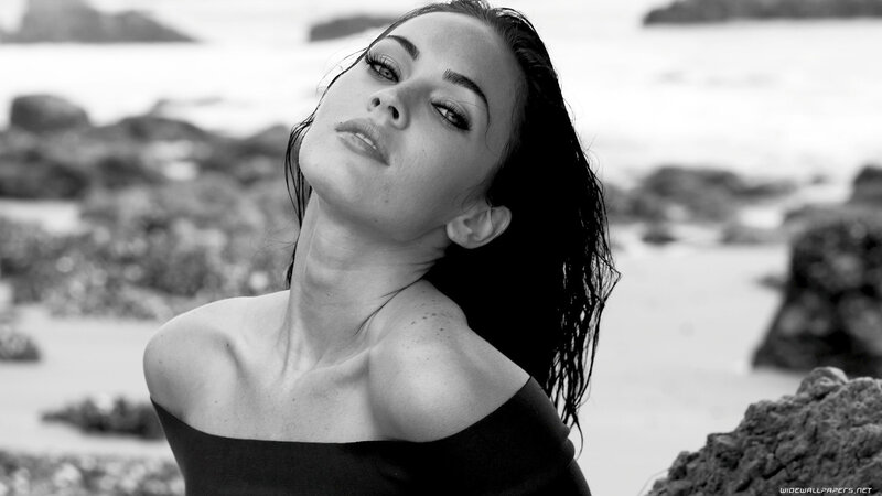 Woman on Rocky Beach — Black