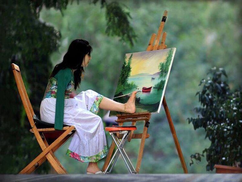 Woman Painting on Easel — Green