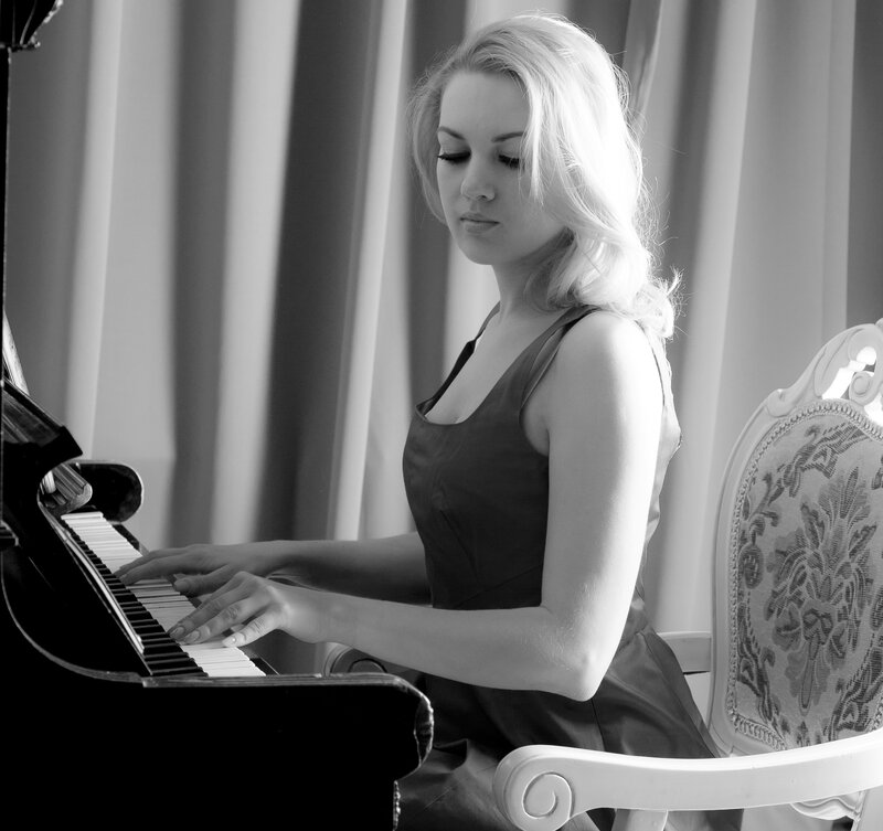 Woman Playing Piano — Black, Calm
