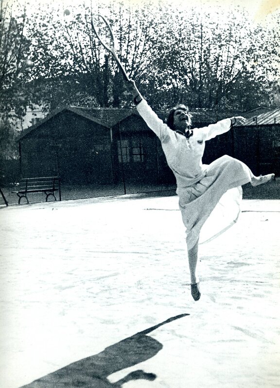 woman playing tennis outdoors