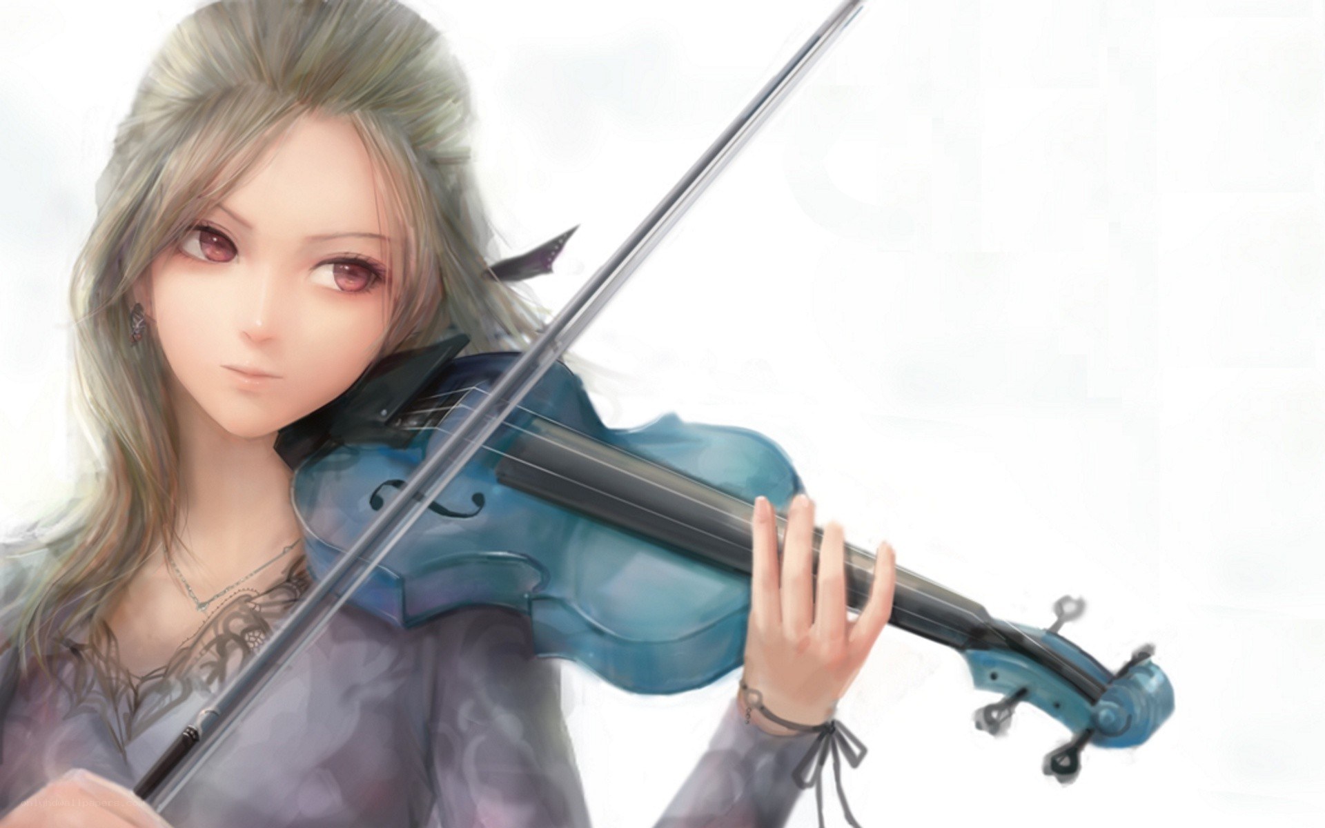woman playing violin