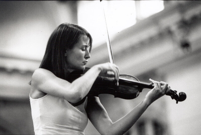 Woman Playing Violin — Black, Focused