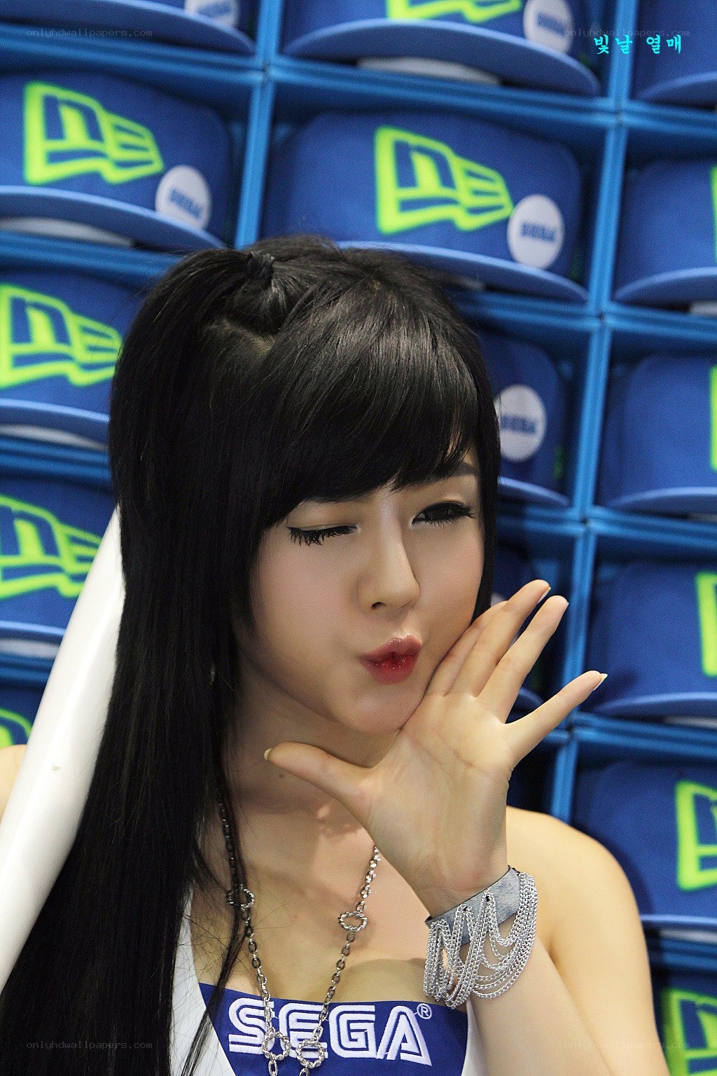 woman posing at event