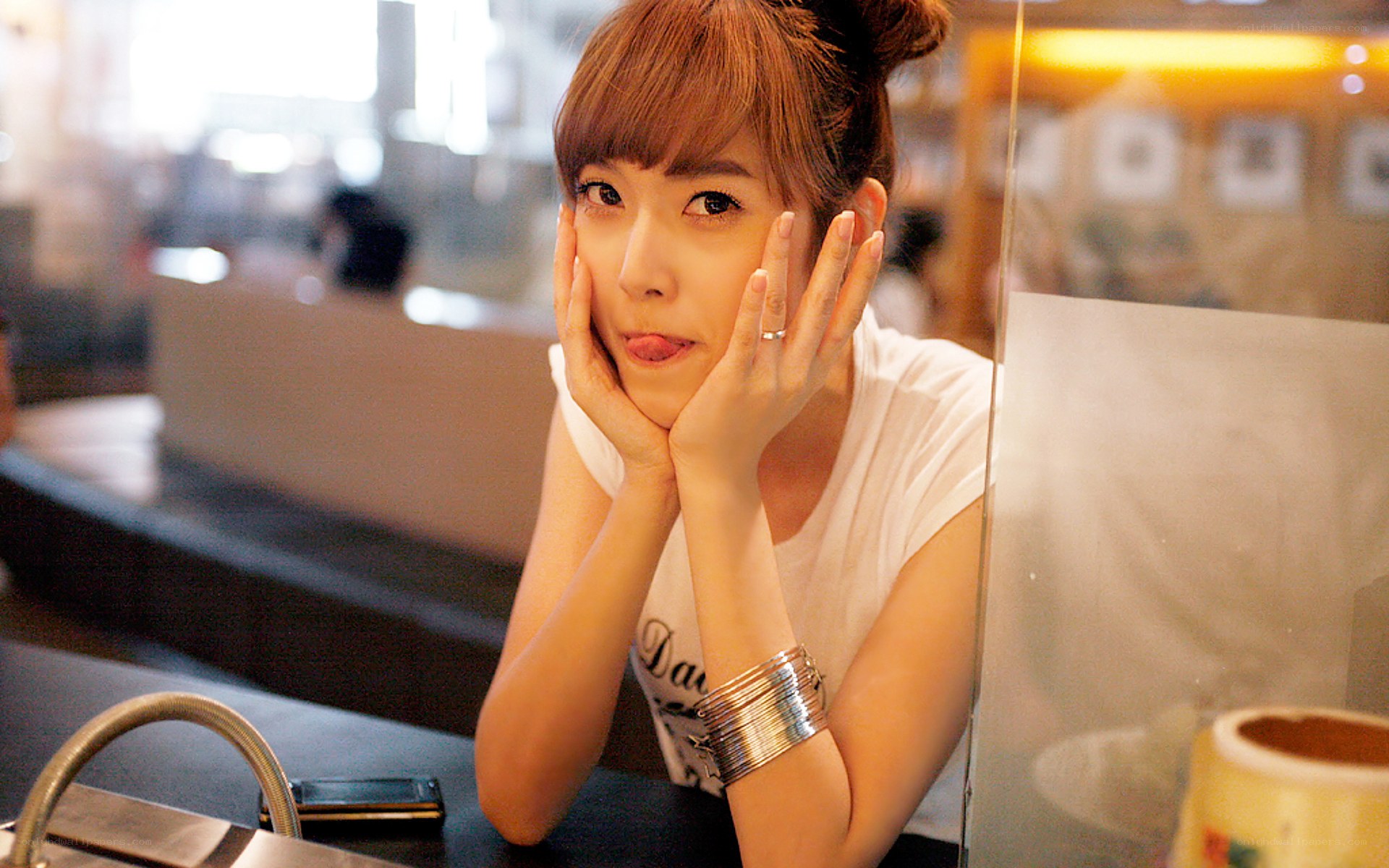 woman posing in a cafe