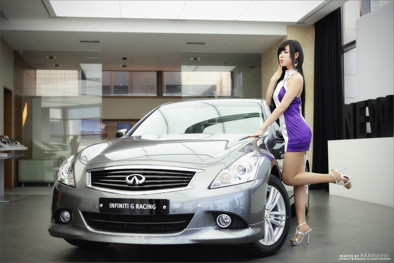 Woman posing with Infiniti G Racing