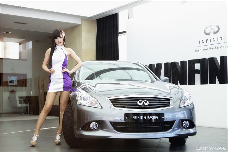 Woman posing with Infiniti G Racing