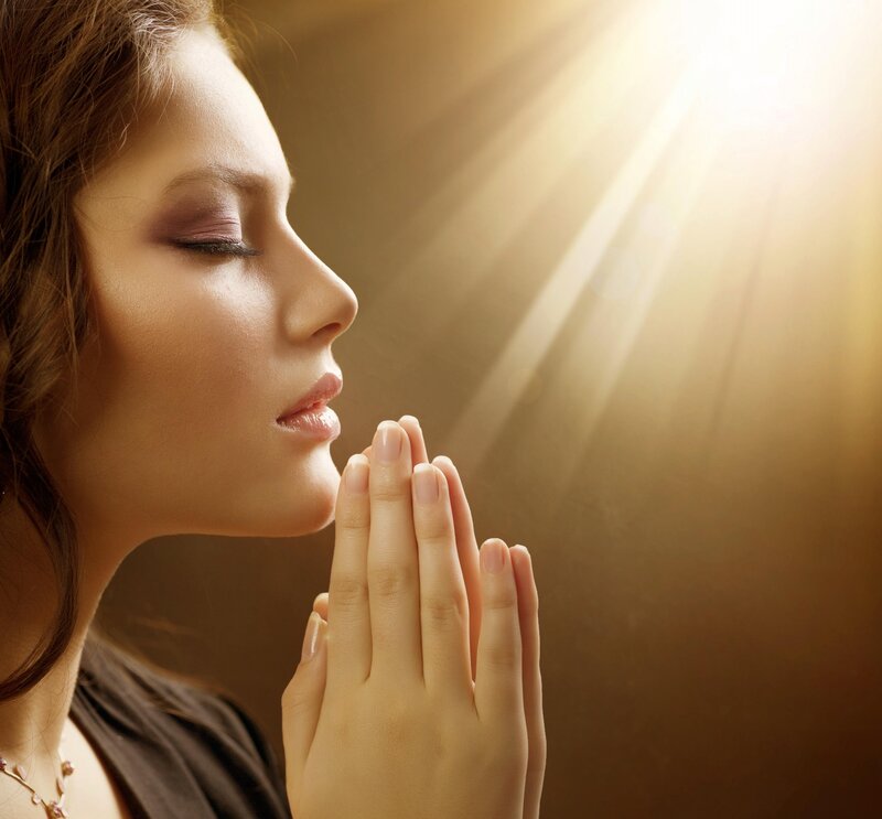 Woman Praying in Profile — Gold