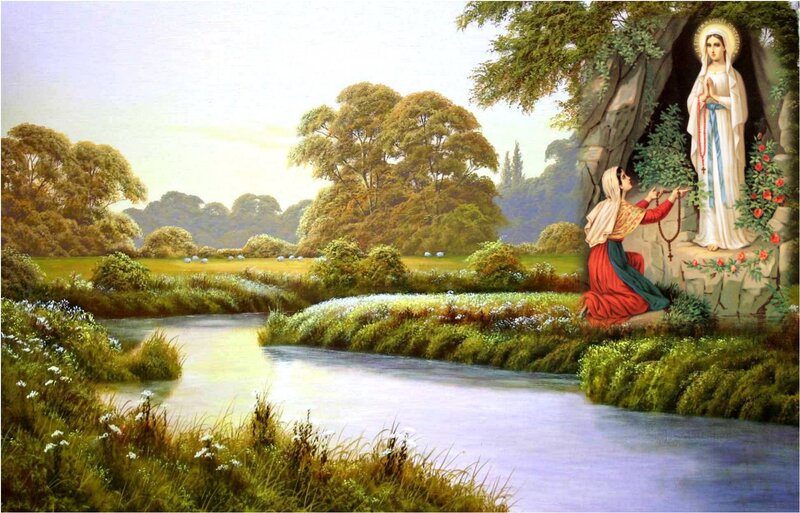 Woman Praying to Statue — Green