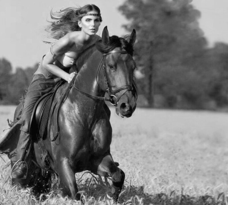 Woman Riding Horse — Black, Dynamic
