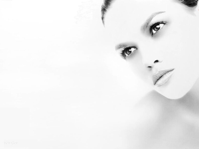 Woman's Face in Profile — Black, Minimalist