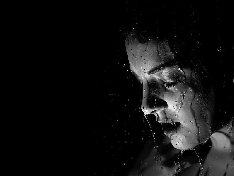 Woman's Face in Water — Black