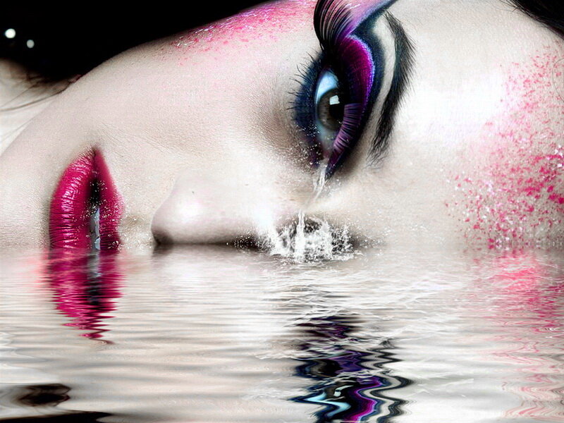 Woman's Face in Water — Pink