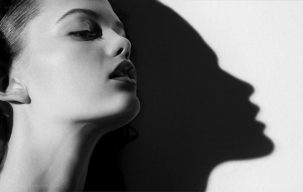 woman's profile with shadow