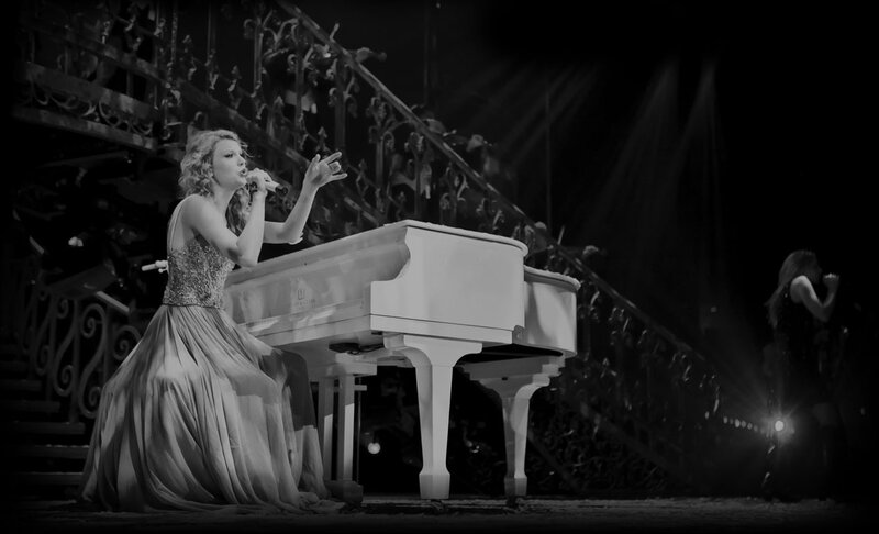woman singing at piano