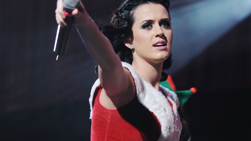 Woman Singing on Stage — Red, Dramatic, Night, Photograph, Microphone, Costume