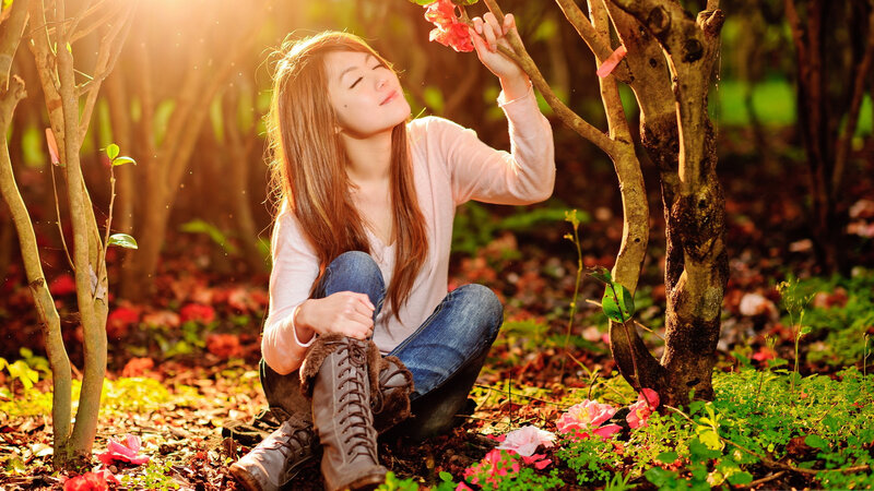 Woman Sitting in Garden — Green
