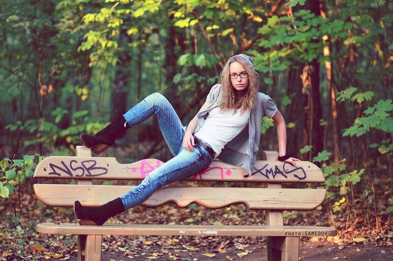 Woman sitting on a park bench
