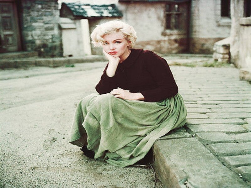 Woman Sitting on Curb — Green