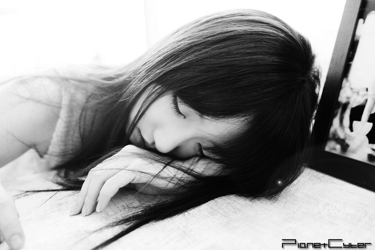 woman sleeping peacefully