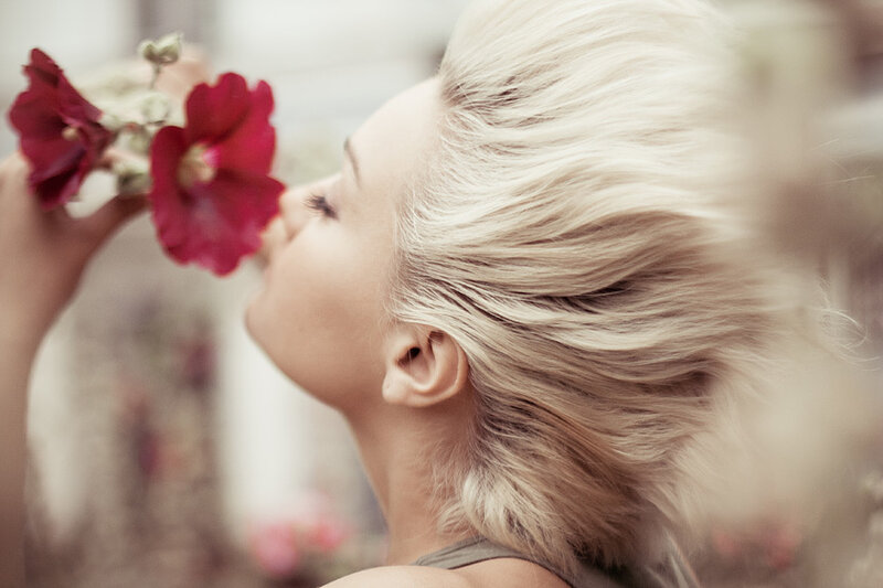 Woman Smelling Flower — Red