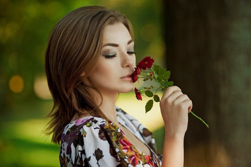 Woman Smelling Rose — Green, Serene