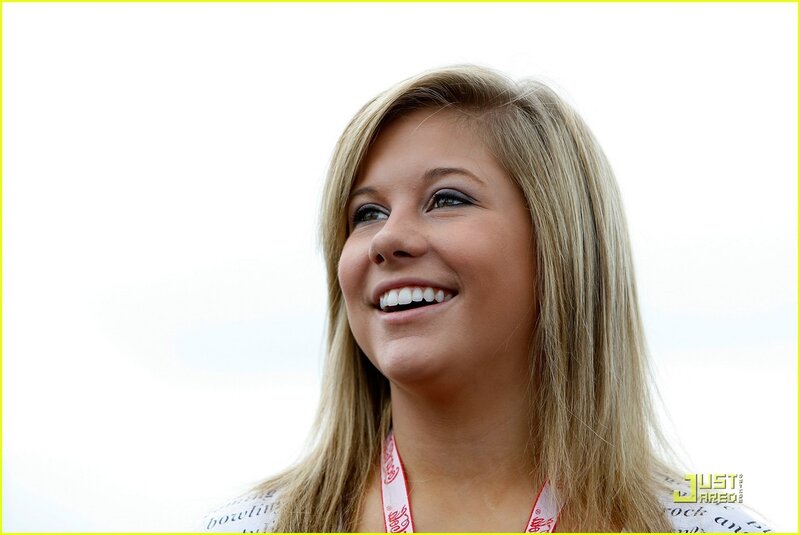 woman smiling at event
