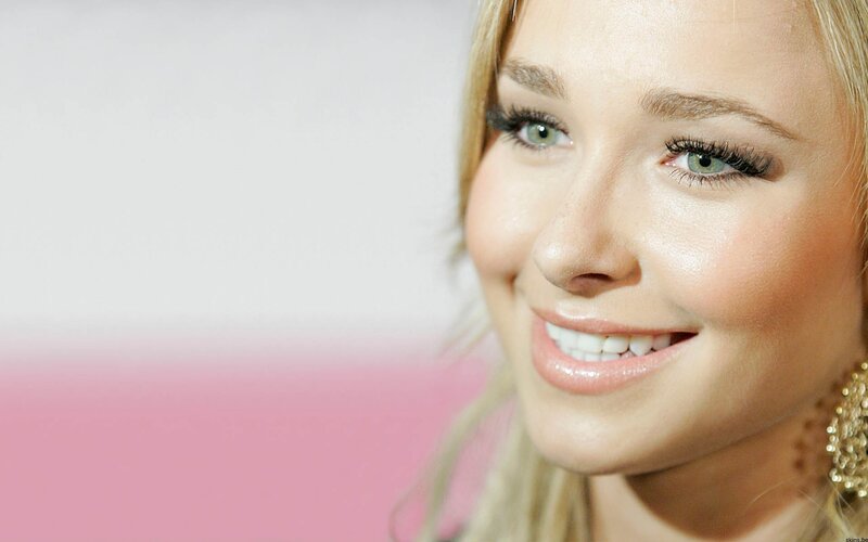 woman smiling at event